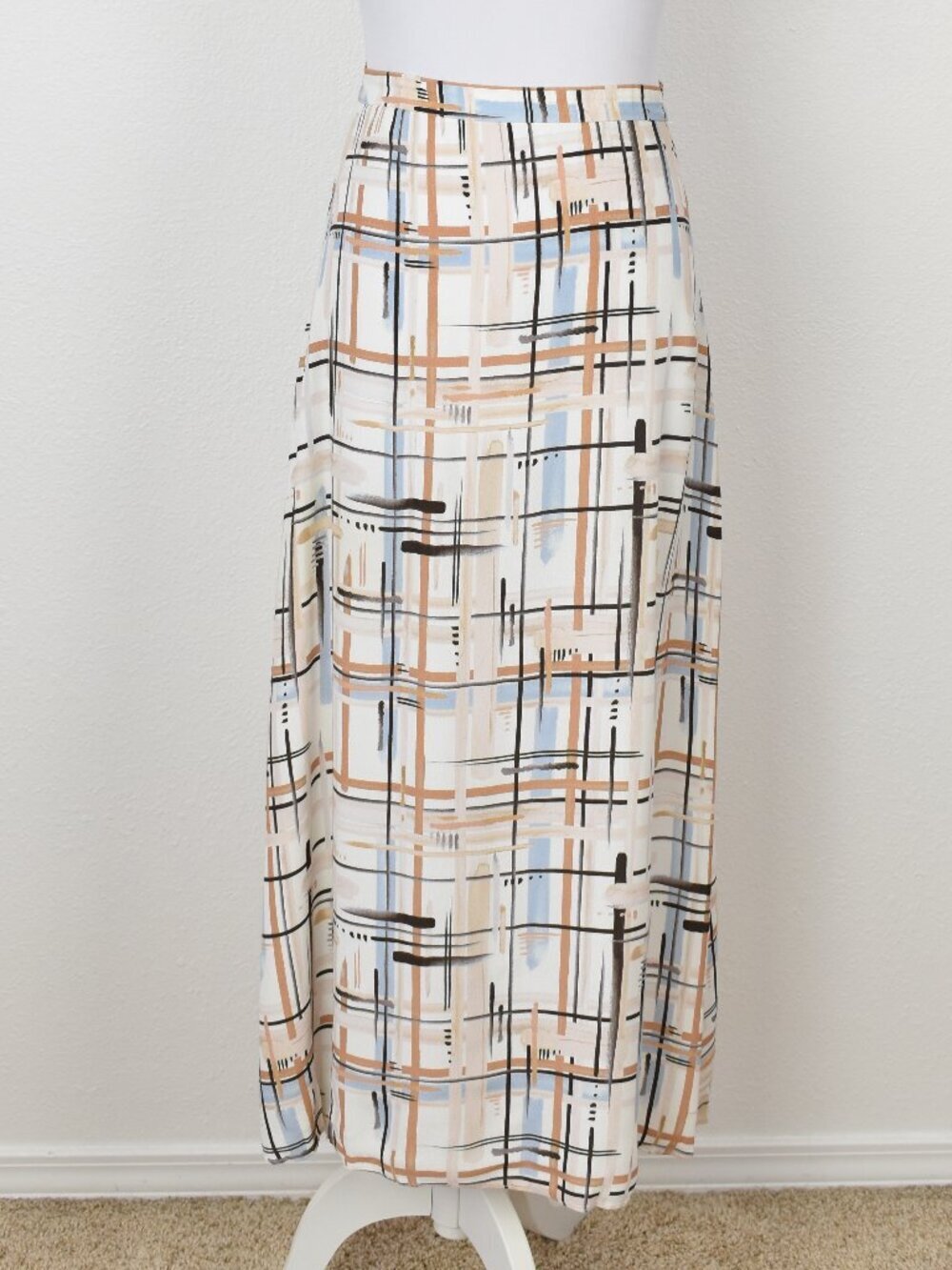 Aritzia Wilfred Midi Skirt in Cream Abstract Plaid - 2